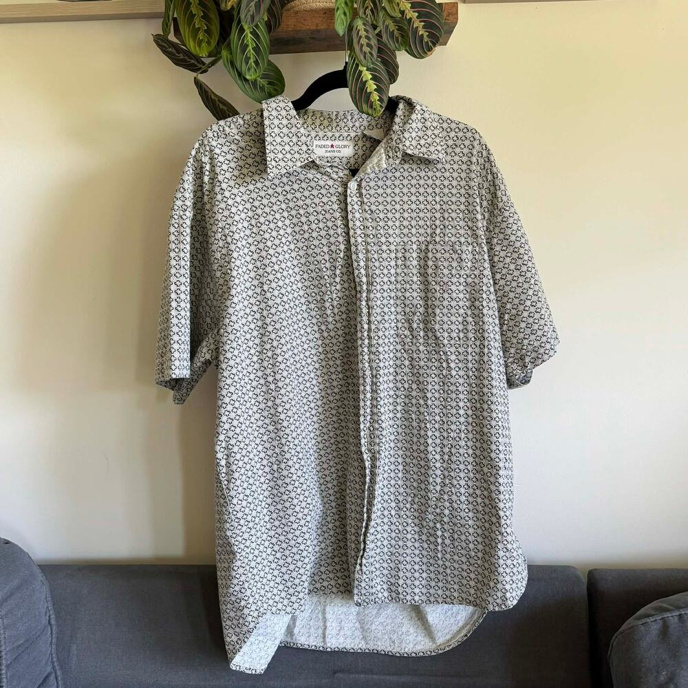 Vintage Faded‎ Glory Men's[XL] Short Sleeve Button Down – Geometric Print
